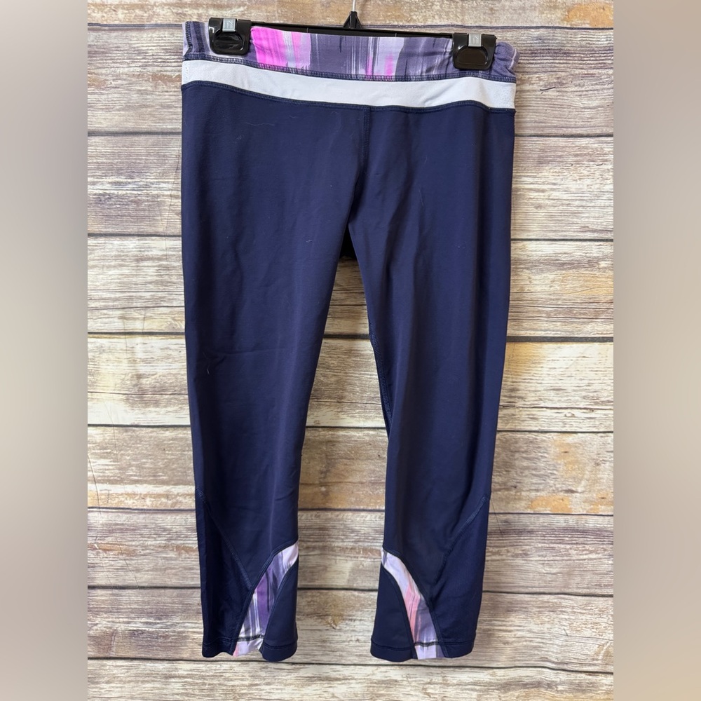 Lululemon Run Inspire Crop II size 8 Purple Capri Deep Indigo Mirage White - Picture 2 of 4